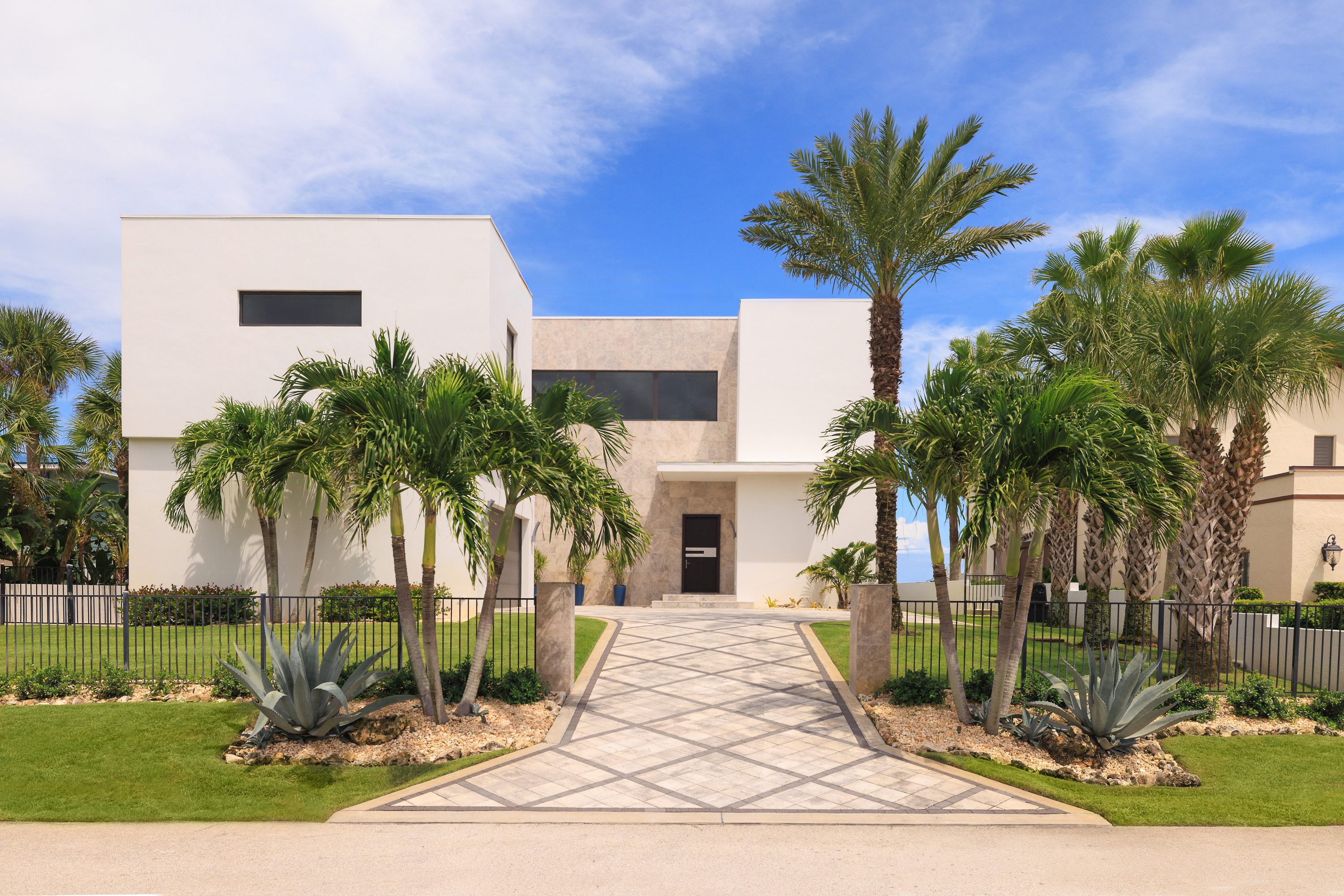 Modern Beach Residence